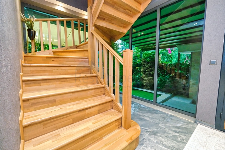 Villa mit 3+2 Grundrissen im Stadtteil Kemer - Antalya 