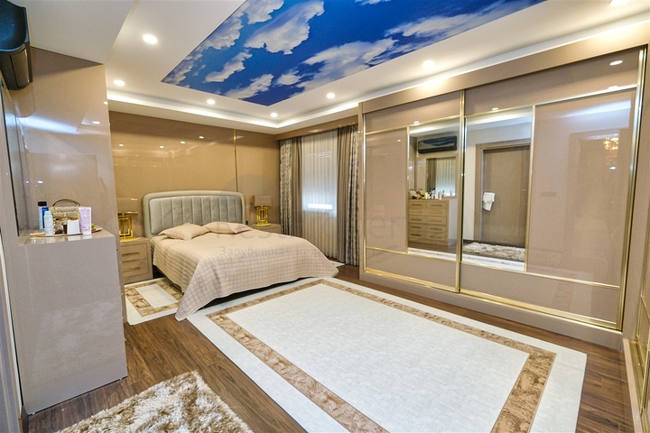 Villa mit 3+2 Grundrissen im Stadtteil Kemer - Antalya 