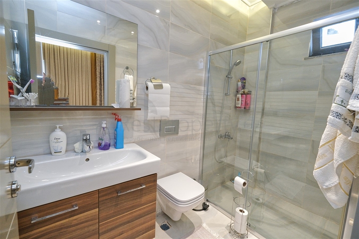 Villa mit 3+2 Grundrissen im Stadtteil Kemer - Antalya 