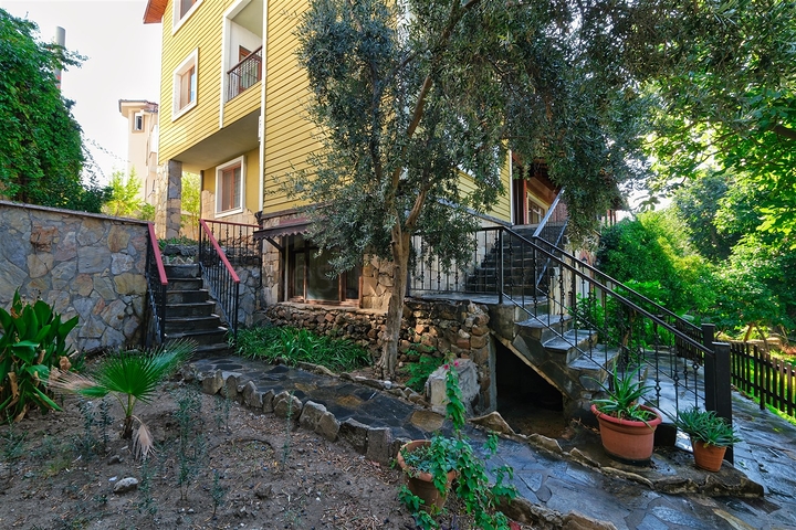 Villa mit 6+1 Grundriss in Kemer - Antalya  Villa mit 6+1 Grundriss in Kemer - Antalya