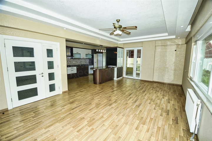 Wohnung mit 4+1 Grundriss im Wohnbezirk Siteler - Antalya 