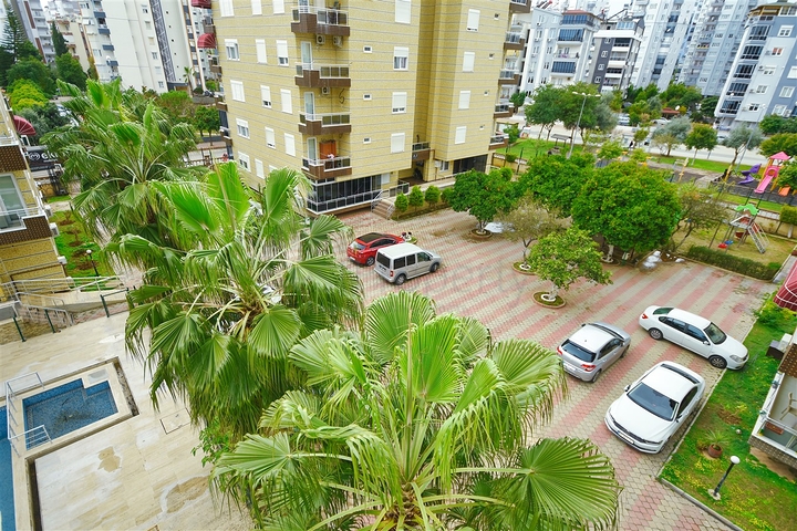 Wohnung mit 4+1 Grundriss im Wohnbezirk Siteler - Antalya 