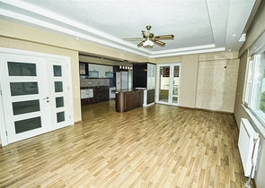 Wohnung mit 4+1 Grundriss im Wohnbezirk Siteler - Antalya 