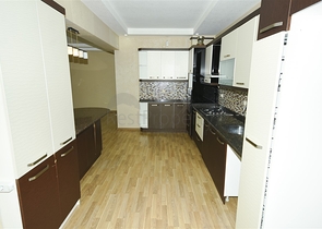 Wohnung mit 4+1 Grundriss im Wohnbezirk Siteler - Antalya 