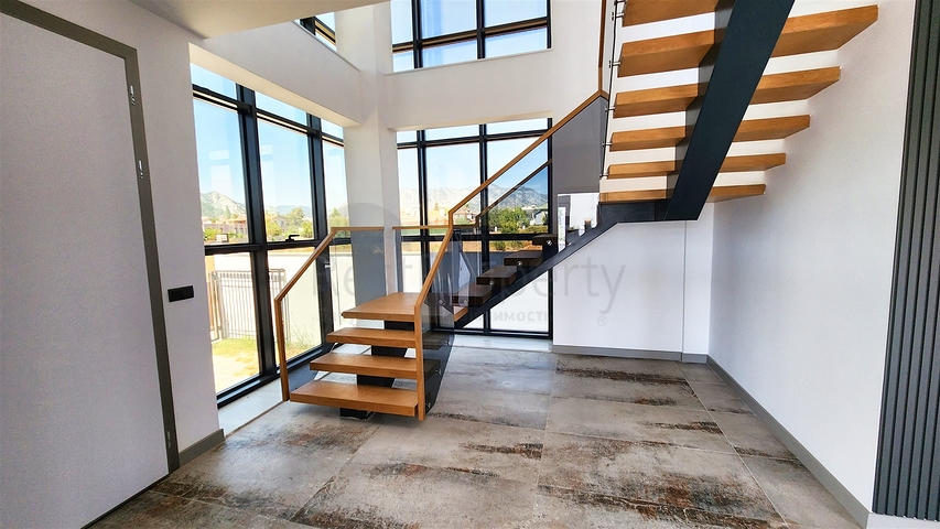 4+1-Villa in der Region Doshemealty - Antalya 