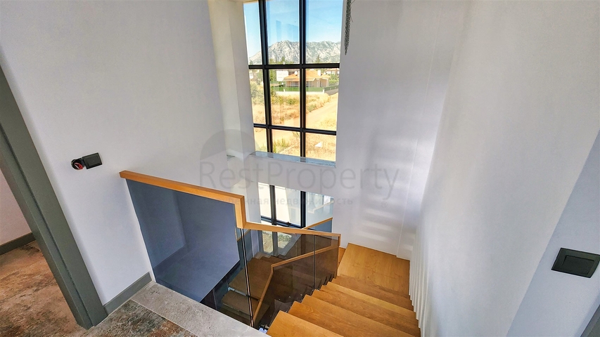 4+1-Villa in der Region Doshemealty - Antalya 