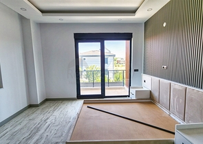 4+1-Villa in der Region Doshemealty - Antalya 