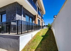 4+1-Villa in der Region Doshemealty - Antalya 