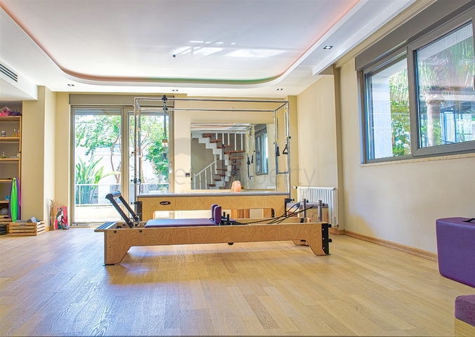 4+1 Duplex-Wohnung in der Wohngegend Zumryut - Antalya 