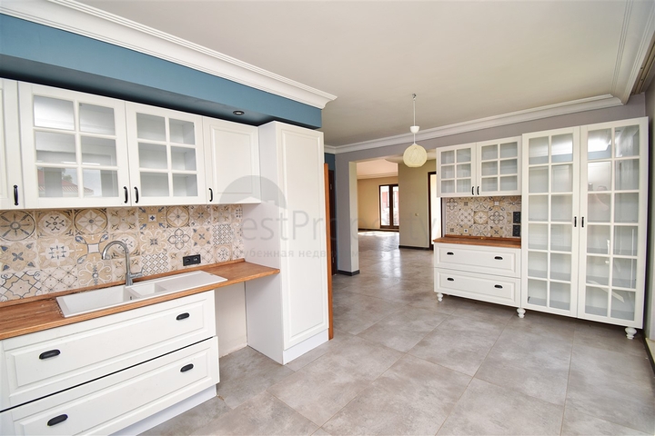 Wohnung mit 4+1 Grundriss in der Wohngegend Uluc - Antalya 