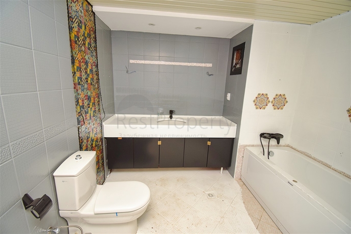 Wohnung mit 4+1 Grundriss in der Wohngegend Uluc - Antalya 