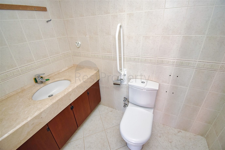 Wohnung mit 4+1 Grundriss in der Wohngegend Uluc - Antalya 