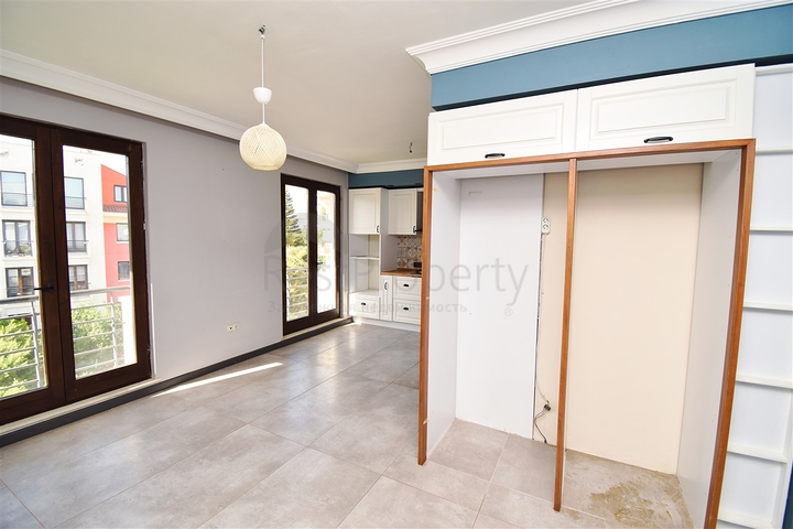 Wohnung mit 4+1 Grundriss in der Wohngegend Uluc - Antalya 