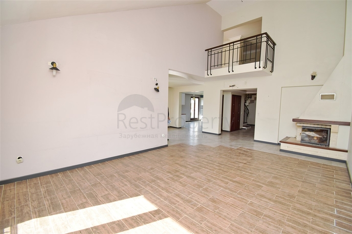 Wohnung mit 4+1 Grundriss in der Wohngegend Uluc - Antalya 