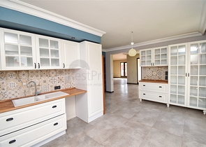 Wohnung mit 4+1 Grundriss in der Wohngegend Uluc - Antalya 