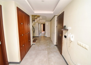 Wohnung mit 4+1 Grundriss in der Wohngegend Uluc - Antalya 