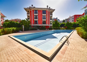 Wohnung mit 4+1 Grundriss in der Wohngegend Uluc - Antalya 