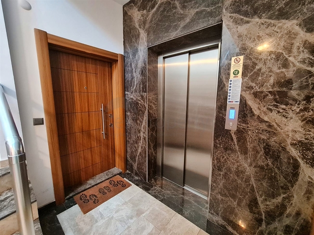 4+1 Wohnung in der Wohngegend Çaglayan - Antalya 