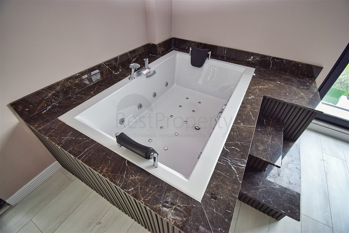 Villa mit 5+1 Grundrissen in der Region Doshemealty - Antalya 