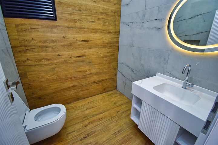 Villa mit 5+1 Grundrissen in der Region Doshemealty - Antalya 