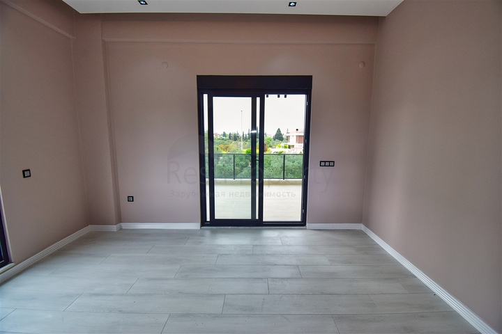 Villa mit 5+1 Grundrissen in der Region Doshemealty - Antalya 