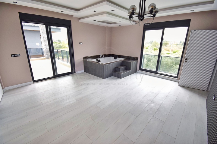 Villa mit 5+1 Grundrissen in der Region Doshemealty - Antalya 