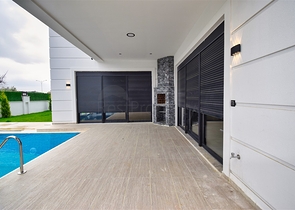 Villa mit 5+1 Grundrissen in der Region Doshemealty - Antalya 