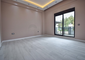 Villa mit 5+1 Grundrissen in der Region Doshemealty - Antalya 