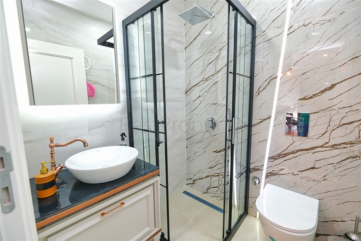 Villa mit 5+1 Grundriss im Stadtteil Mollayusuf - Antalya 