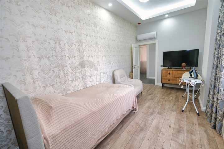 Villa mit 5+1 Grundriss im Stadtteil Mollayusuf - Antalya 
