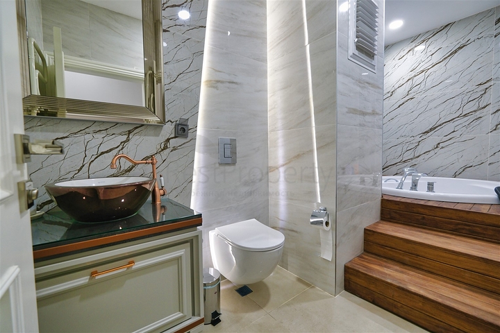 Villa mit 5+1 Grundriss im Stadtteil Mollayusuf - Antalya 