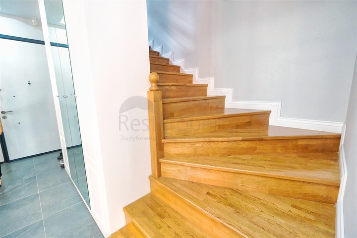 Villa mit 5+1 Grundriss im Stadtteil Mollayusuf - Antalya 