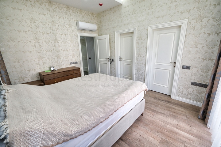 Villa mit 5+1 Grundriss im Stadtteil Mollayusuf - Antalya 