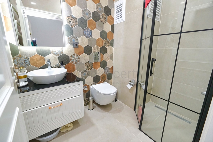 Villa mit 5+1 Grundriss im Stadtteil Mollayusuf - Antalya 