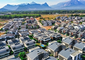 Villa mit 5+1 Grundriss im Stadtteil Mollayusuf - Antalya 