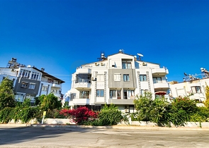 3+1 Wohnung in der Wohngegend Güzelbag - Antalya 