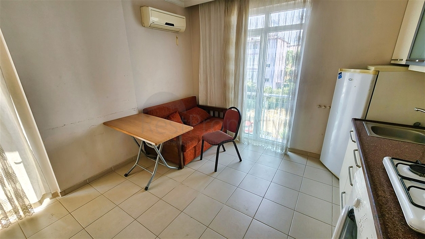 Zum Verkauf steht ein Apartment mit 14 Zimmern im Stadtteil Kepez - Antalya 