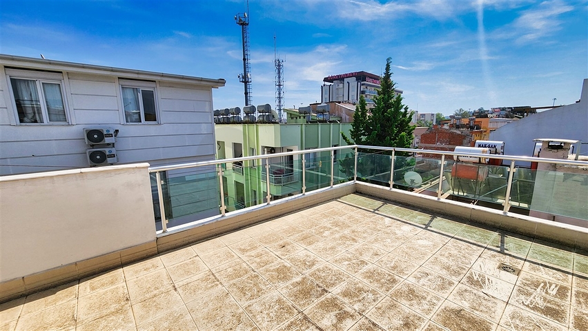 Zum Verkauf steht ein Apartment mit 14 Zimmern im Stadtteil Kepez - Antalya 