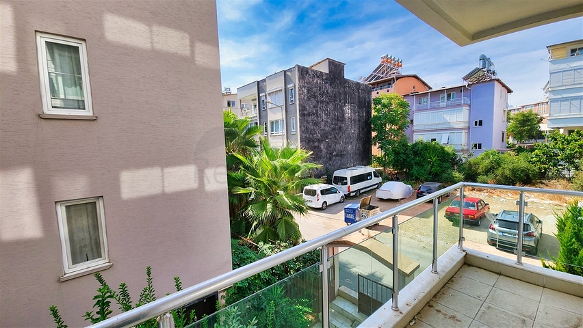 Zum Verkauf steht ein Apartment mit 14 Zimmern im Stadtteil Kepez - Antalya 