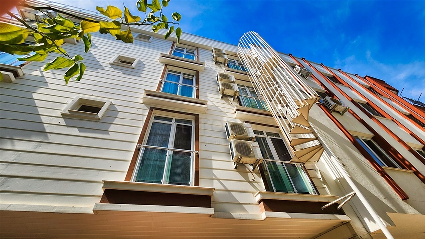 Zum Verkauf steht ein Apartment mit 14 Zimmern im Stadtteil Kepez - Antalya 