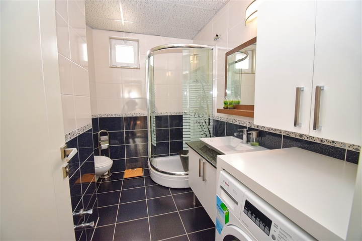 5+1 Duplex-Wohnung in der Nachbarschaft von Mollayusuf - Antalya 