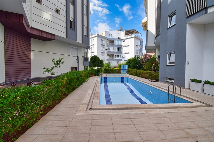 5+1 Duplex-Wohnung in der Nachbarschaft von Mollayusuf - Antalya 
