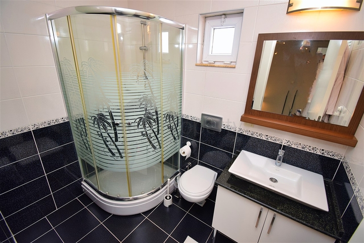 5+1 Duplex-Wohnung in der Nachbarschaft von Mollayusuf - Antalya 