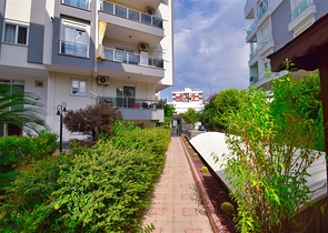 5+1 Duplex-Wohnung in der Nachbarschaft von Mollayusuf - Antalya 