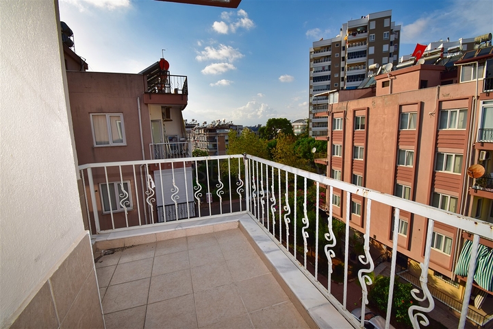 3+1 Wohnung im Stadtteil Meidankavagy - Antalya 