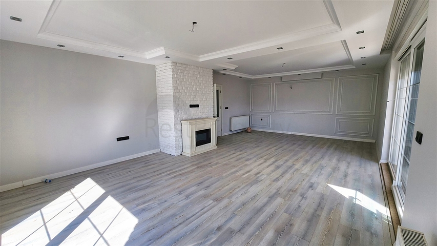 Villa mit 5+1 Grundrissen in der Region Doshemealty - Antalya 