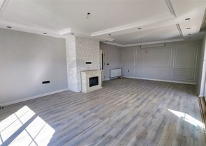 Villa mit 5+1 Grundrissen in der Region Doshemealty - Antalya 