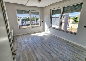 Villa mit 5+1 Grundrissen in der Region Doshemealty - Antalya 