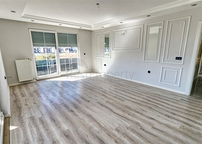 Villa mit 5+1 Grundrissen in der Region Doshemealty - Antalya 