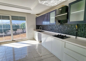 Villa mit 5+1 Grundrissen in der Region Doshemealty - Antalya 